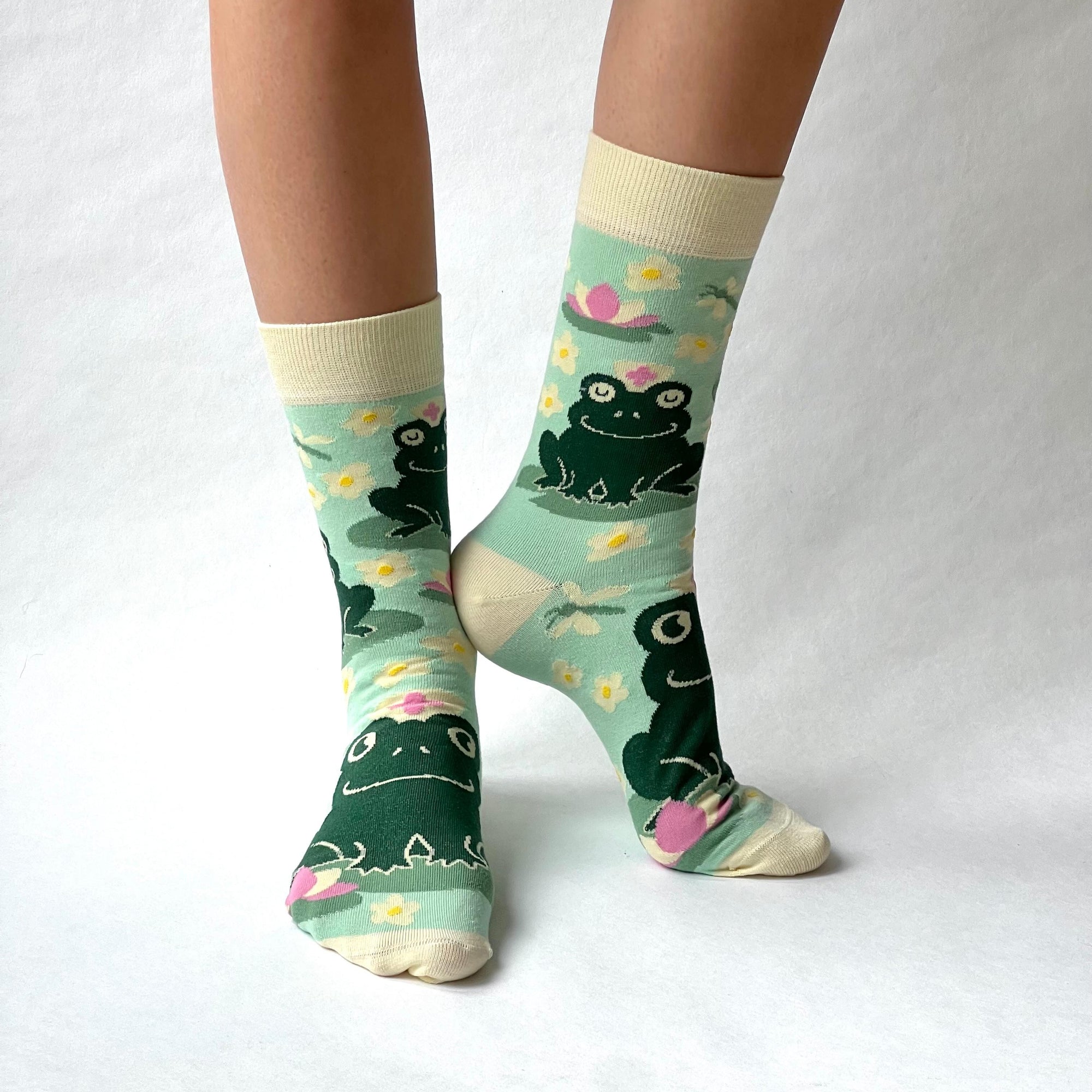 Pflegefrosch Socken hellgrün