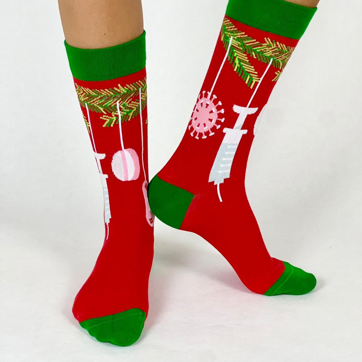 Weihnachtszeit = Grippezeit Socken rot 🎄😷💉🩹💊