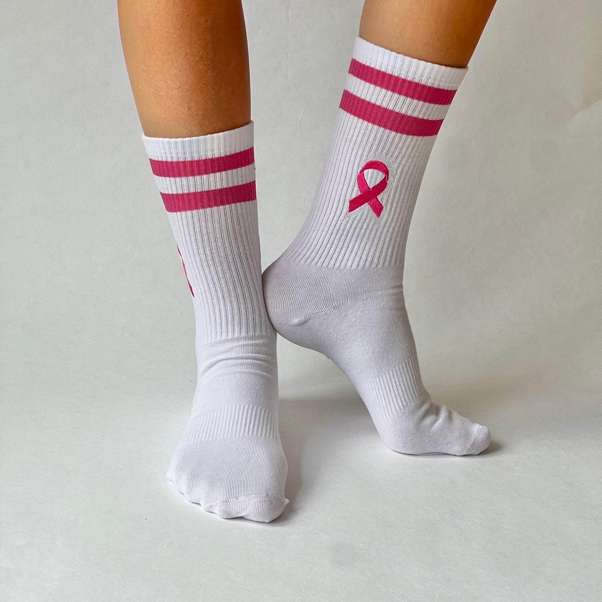 Brustkrebs awareness Sportsocken weiss pink